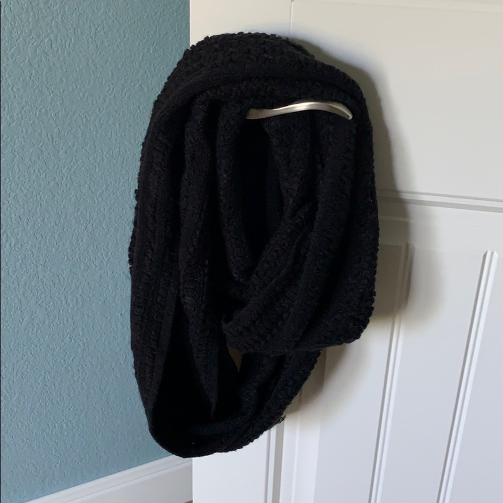 Black knitted infinity scarf